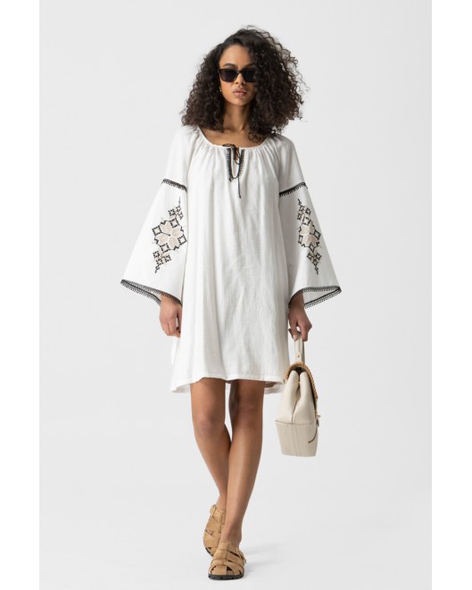 Embroidery dress Demi COMFORTABLE FIT