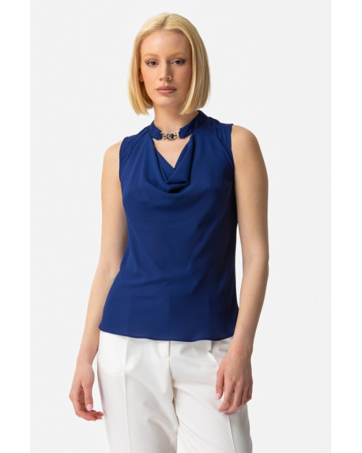 Georgette top sleeveless with pin