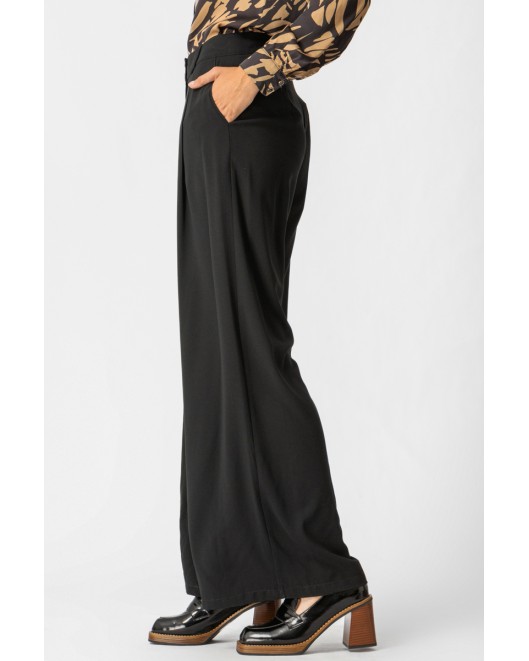 Light Crepe trousers Attitude