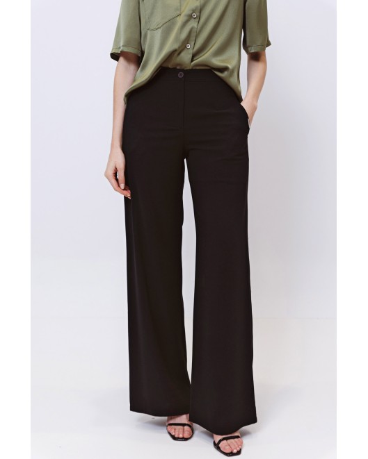 Light crepe wide trousers COMFORTABLE LINE